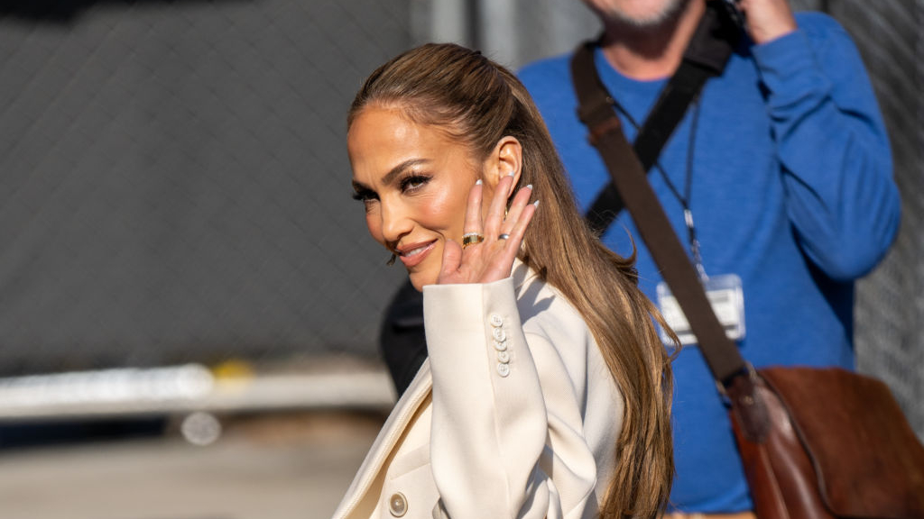 Jennifer Lopez cancels her whole tour ‘to cocoon’