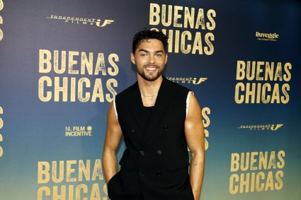 Premiere Van Buenas Chicas