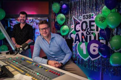 Coen En Sander Vieren 16 Jarig Radiojubileum Tijdens Middagshow